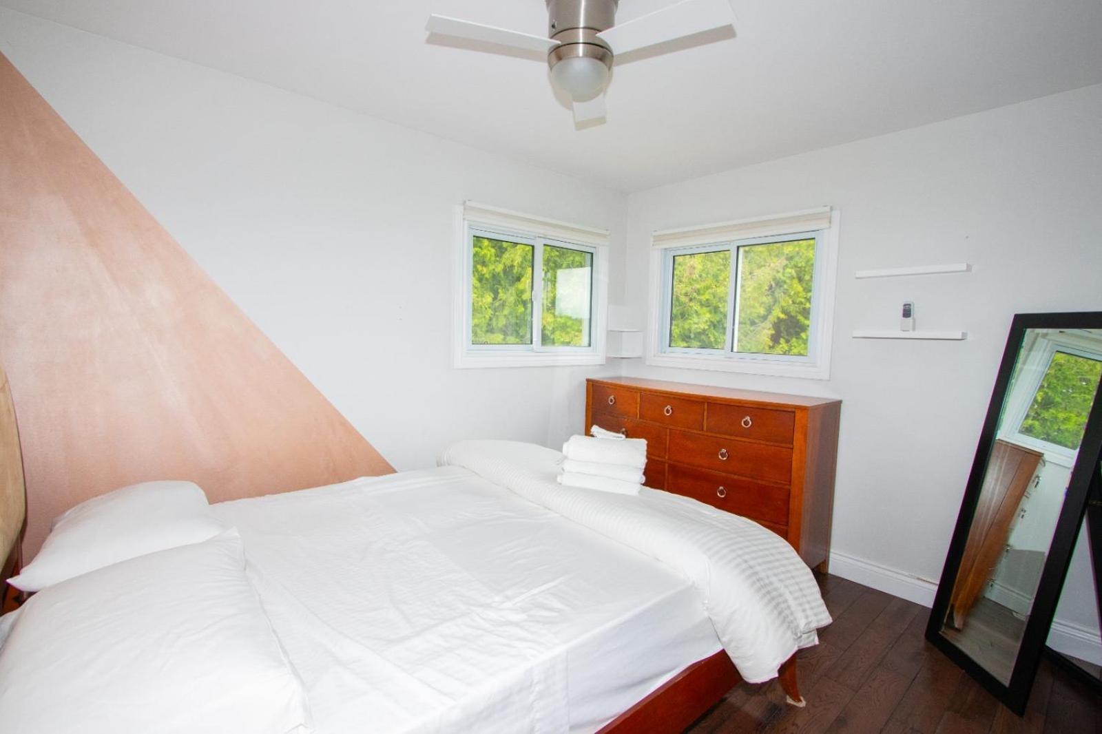 Deer Run Cottage- Golf Course Cottage Kawartha Lakes Esterno foto