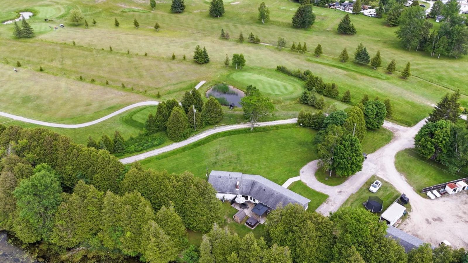Deer Run Cottage- Golf Course Cottage Kawartha Lakes Esterno foto