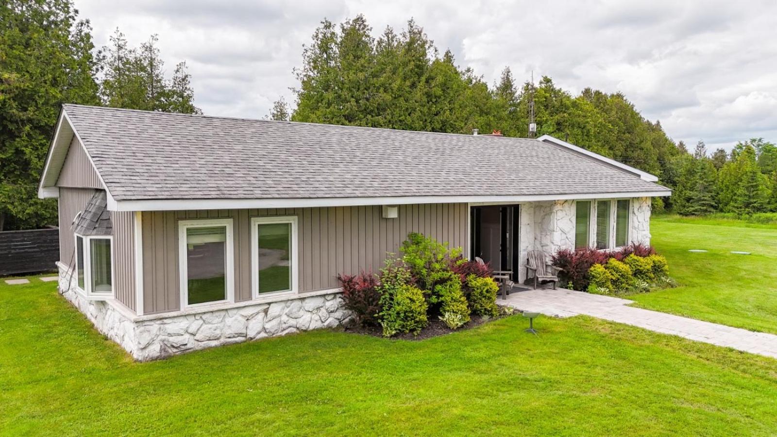 Deer Run Cottage- Golf Course Cottage Kawartha Lakes Esterno foto